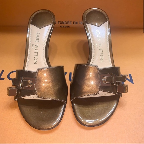 Louis Vuitton Vernis Leather Open Toe Dice Slide Mules - Picture 7 of 8